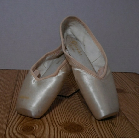 Sansha Lyrica Ballet Pointe Slipper Dance Shoes - Picture 7 of 7